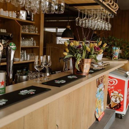 De La Rue Vakantiesuites Sleeuwijk Экстерьер фото