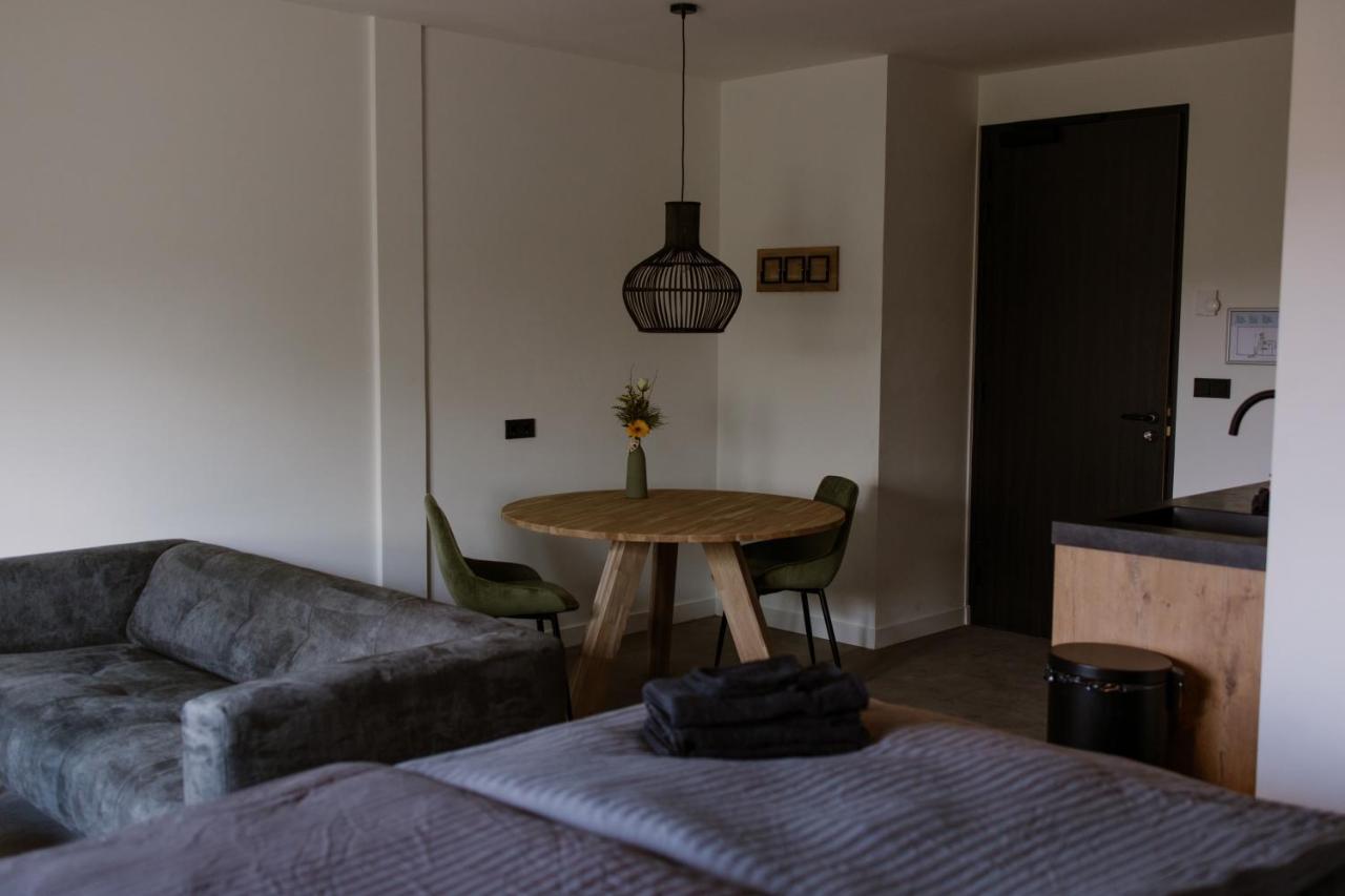 De La Rue Vakantiesuites Sleeuwijk Экстерьер фото