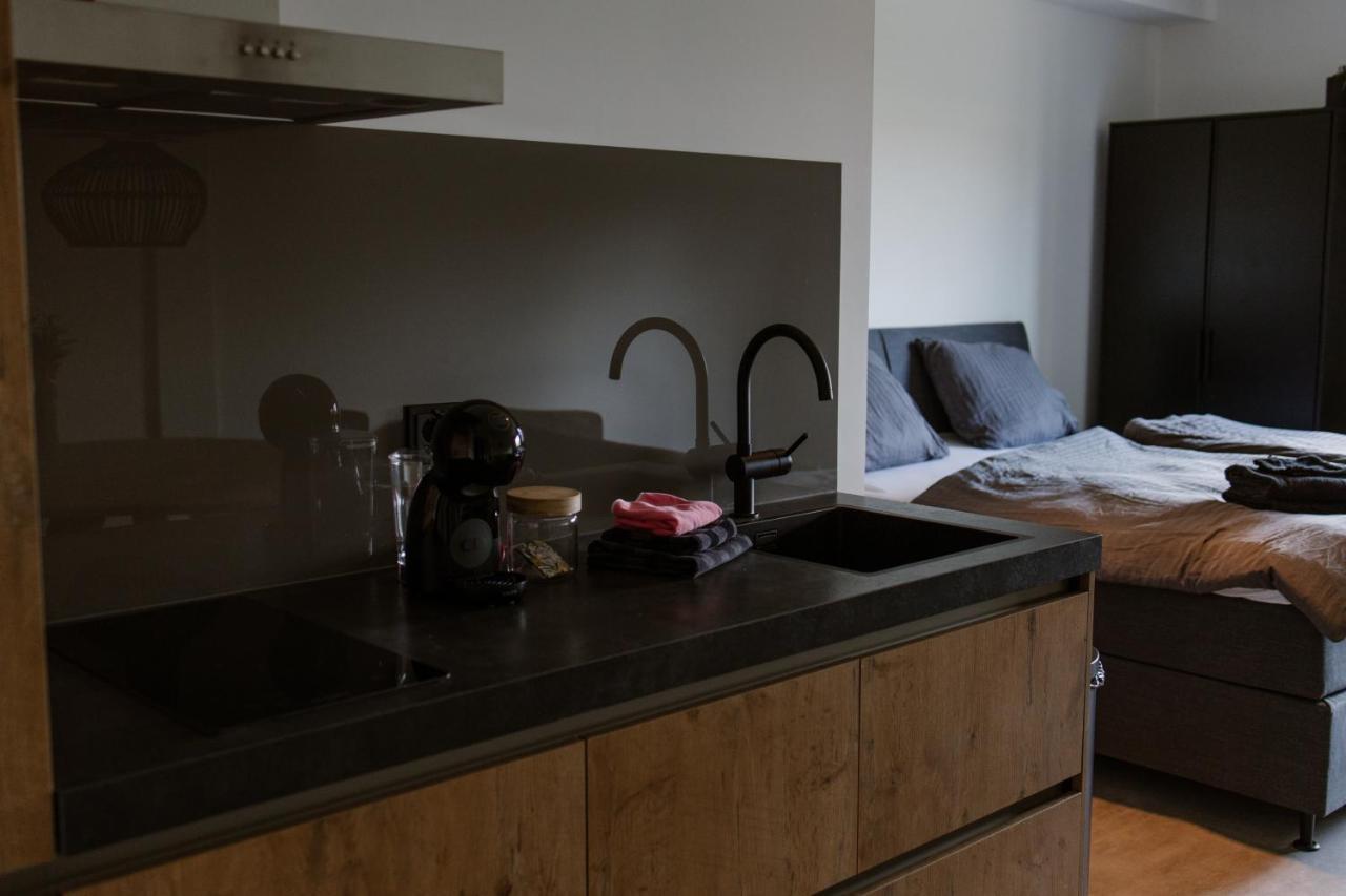 De La Rue Vakantiesuites Sleeuwijk Экстерьер фото