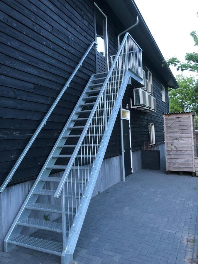 De La Rue Vakantiesuites Sleeuwijk Экстерьер фото